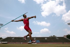 ld sports-五年磨一剑，西亚卡姆篮网封王！巴克莱中心彻底沸腾